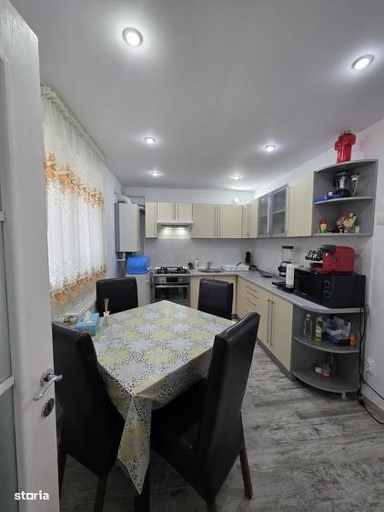 Casă cu 4 camere în Mihail Kogălniceanu