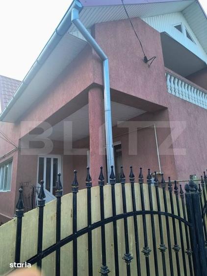 Casă cu 4 camere cu Teren 2064 Mp în Central