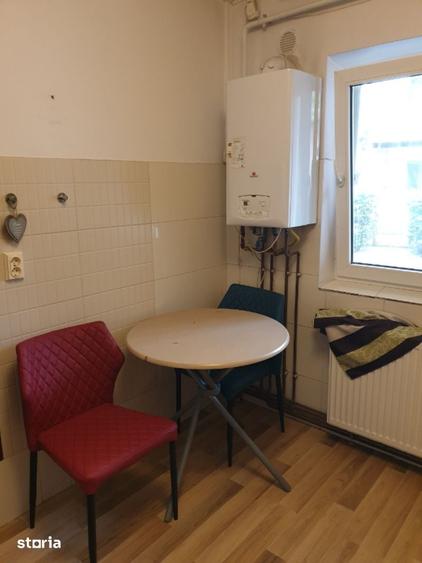 Apartament cu 3 camere decomandat în Canta
