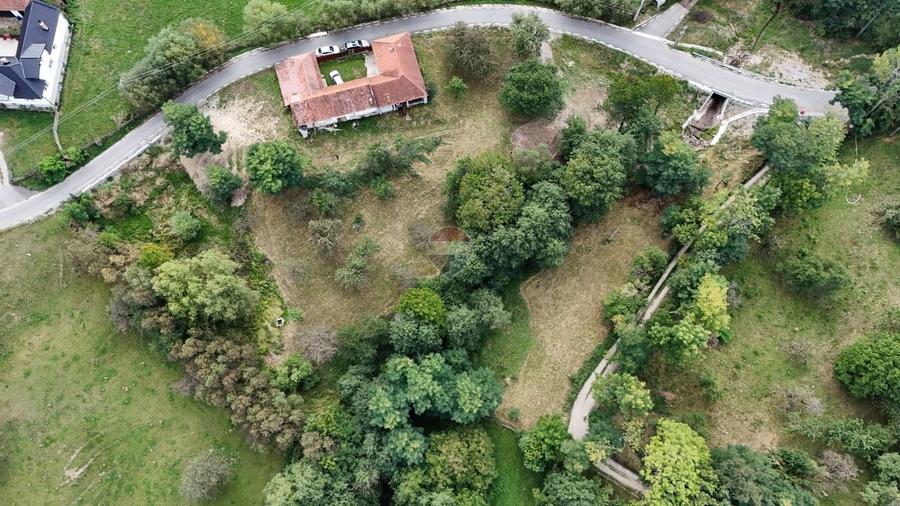 Casă individuală cu 4 camere cu Teren 4840 Mp în Sohodol
