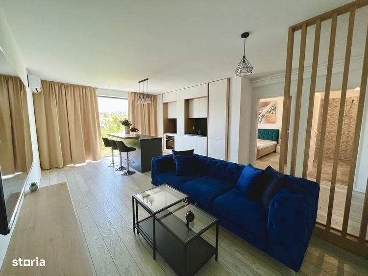 Apartament cu 3 camere semidecomandat în Ciupercenii Noi