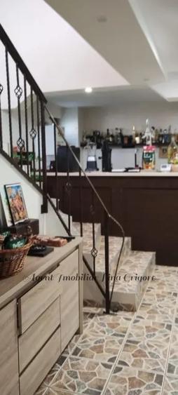 Casă cu 5 camere în Câmpineanca