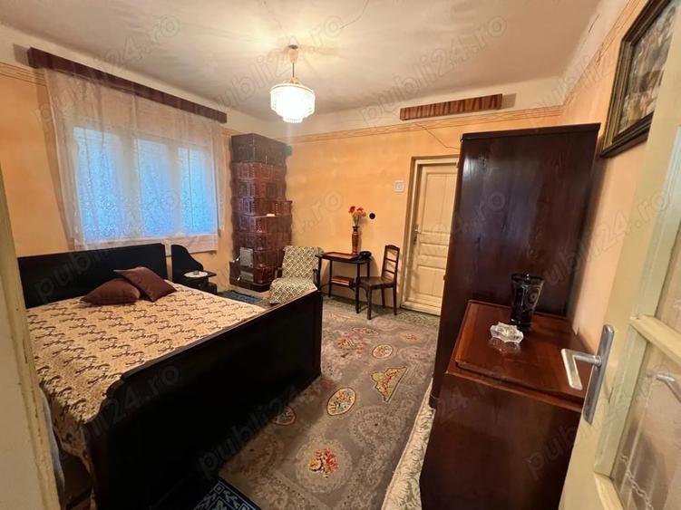 Casă cu 6 camere cu Teren 2267 Mp în Diculești