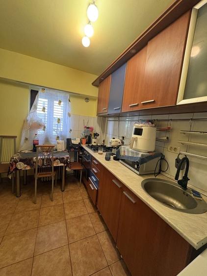 Garsonieră decomandată în Central