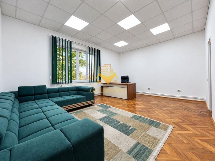 Apartament cu 2 camere semidecomandat, mobilat în Central