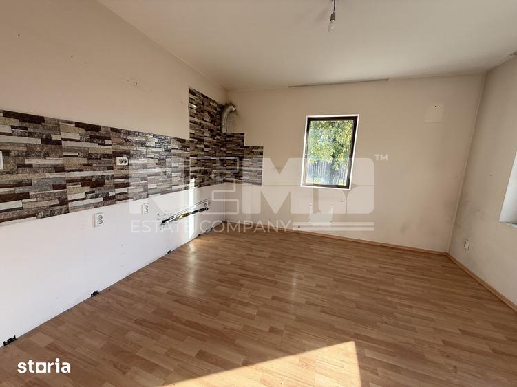 Casă cu 4 camere cu Teren 898 Mp în Mitocu Dragomirnei