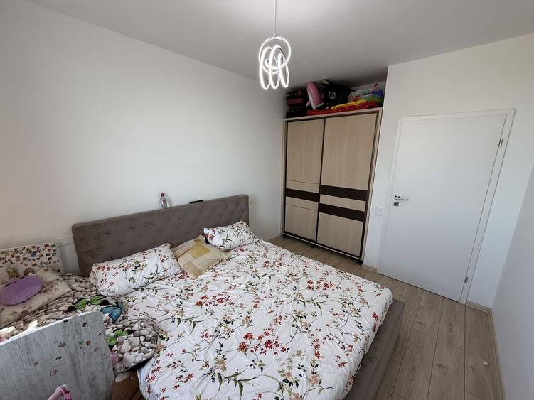 Apartament cu 2 camere decomandat, mobilat în Brătianu