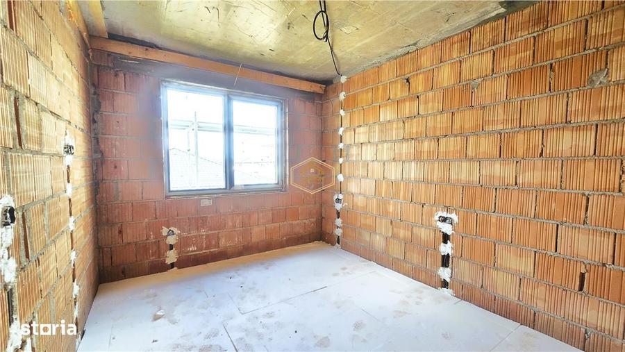 Apartament cu 3 camere în Aurel Vlaicu