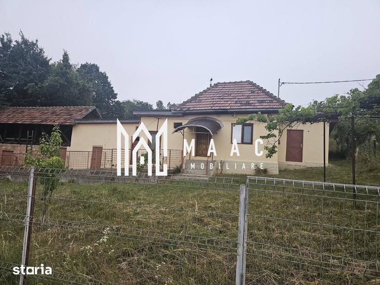 Casă cu 1 camere cu Teren 5500 Mp în Vâlcea