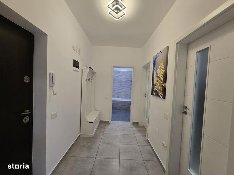 Apartament cu 2 camere, mobilat în Metalurgiei