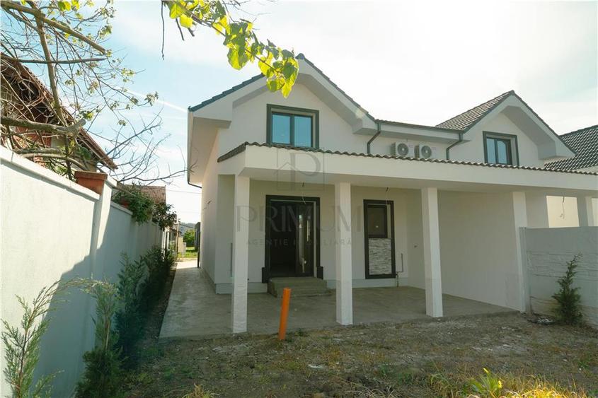 Duplex cu 4 camere cu Canalizare în Ghiroda