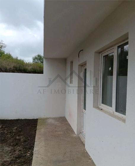 Apartament cu 4 camere în Filiași