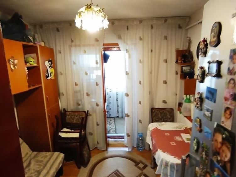 Apartament cu 2 camere decomandat în Lăpuș Argeș