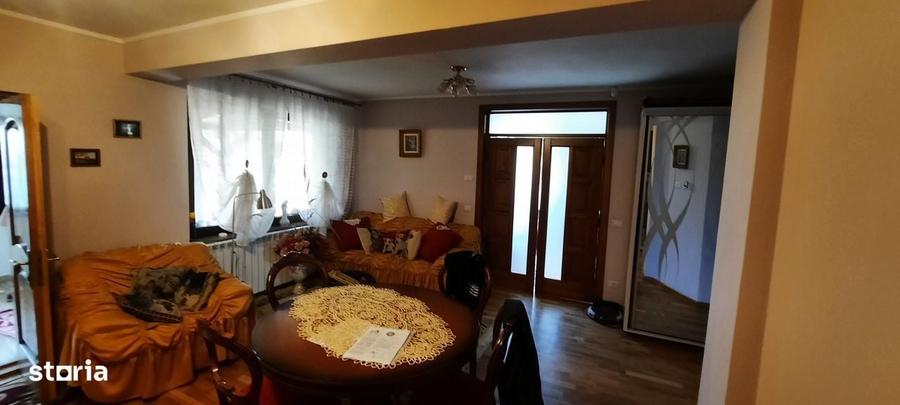 Casă cu 4 camere în Cătămărești