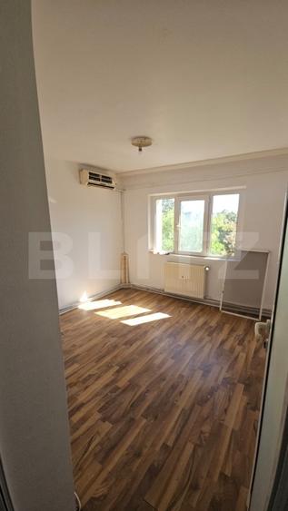 Apartament cu 3 camere decomandat, mobilat în Țiglina 3