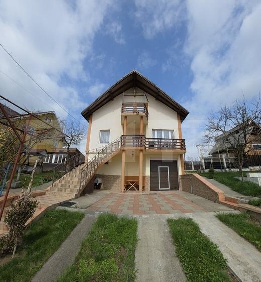 Casă individuală cu 4 camere cu Canalizare în Periferie