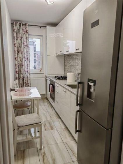 inchiriez apartament 2 camere, decomandat, mobilat si utilat complet, - 4