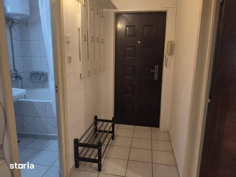 Garsonieră în Tei