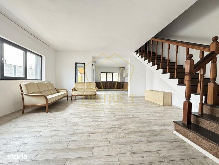 Casă cu 4 camere cu Teren 317 Mp în Ghiroda
