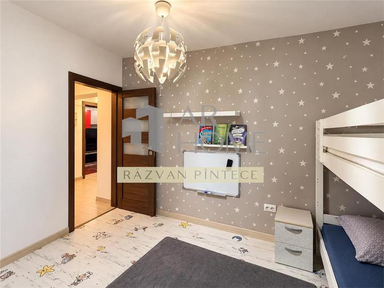 Apartament cu 3 camere decomandat, mobilat în Cantacuzino