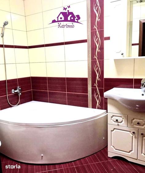 Casă cu 7 camere cu Teren 600 Mp în Sânmartin