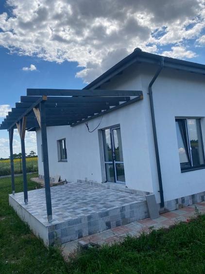 Casă individuală cu 4 camere cu Teren 433 Mp în Dragomirești-Deal