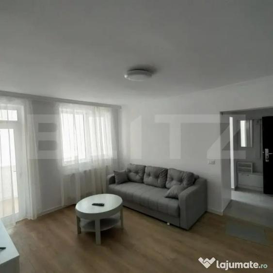 Apartament cu 2 camere semidecomandat, mobilat în Central