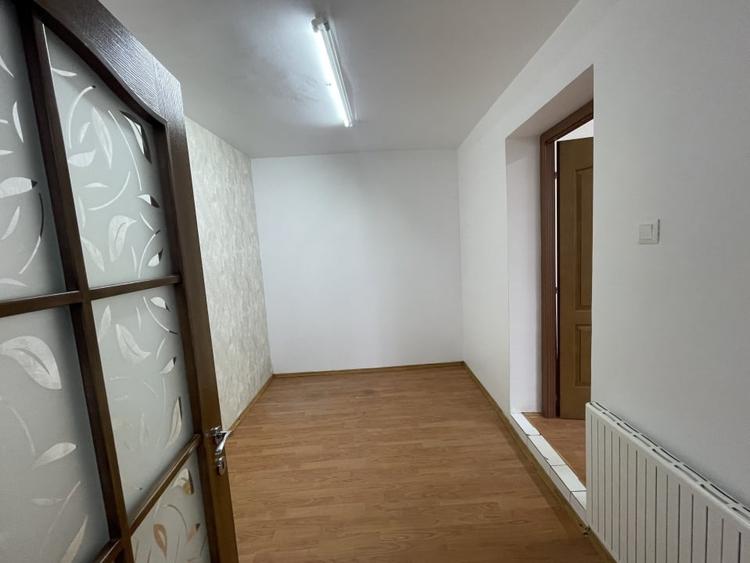 Birou, de 40 mp, în Lizeanu