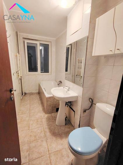 Apartament cu 3 camere decomandat în Șerbănești