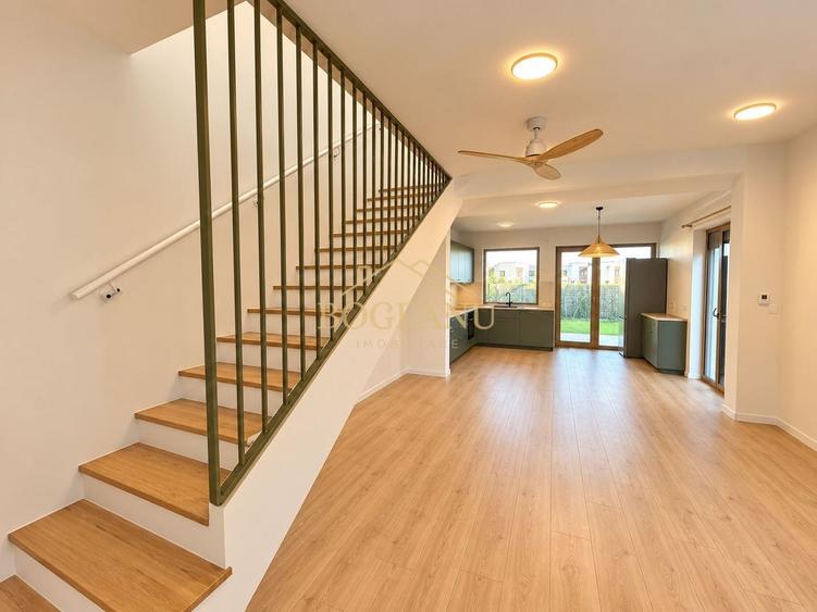 Duplex cu 5 camere cu Canalizare în Aradului