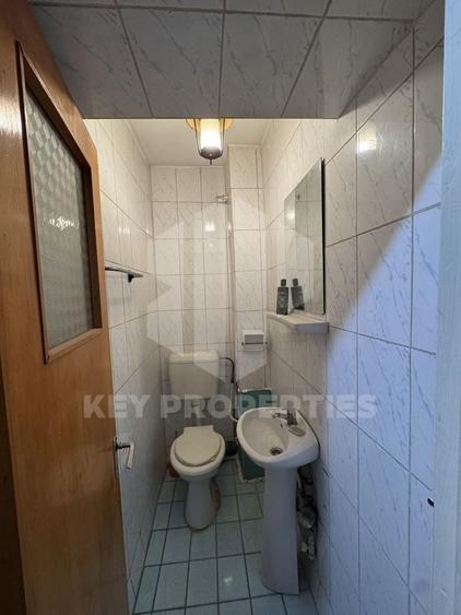 Apartament cu 4 camere decomandat în Pantelimon