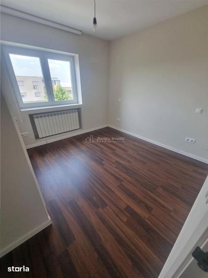 Apartament cu 5 camere decomandat în Central