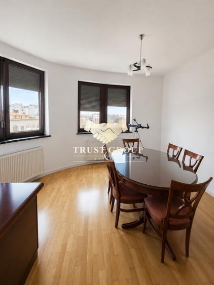 Apartament cu 3 camere decomandat, mobilat în Dacia