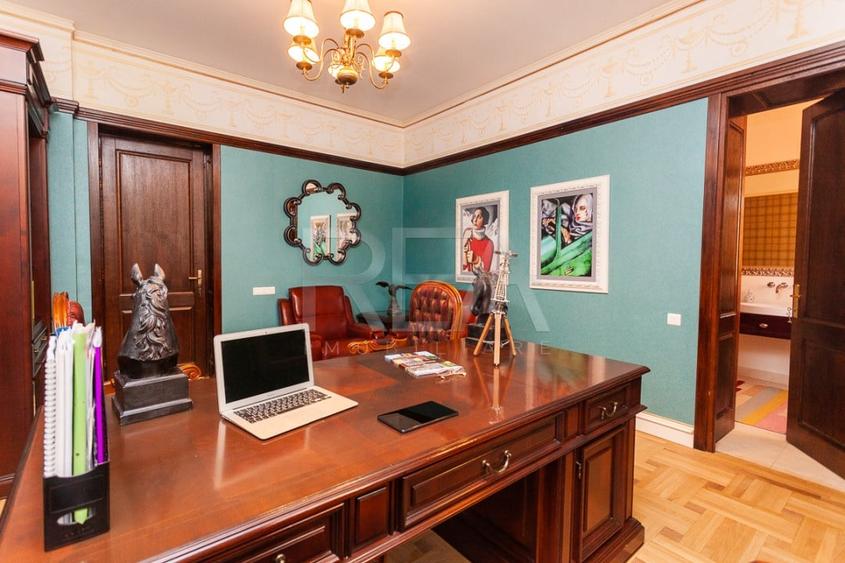 Apartament cu 6 camere decomandat, mobilat în Armeneasca