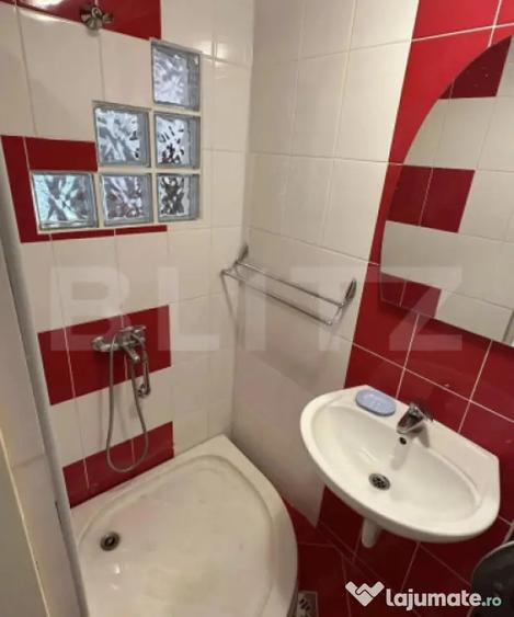 Casă cu 7 camere cu Teren 1100 Mp în Voiniceni