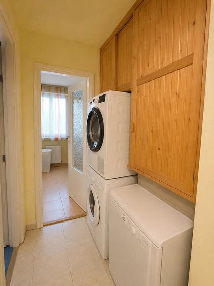 Apartament cu 2 camere decomandat în Est