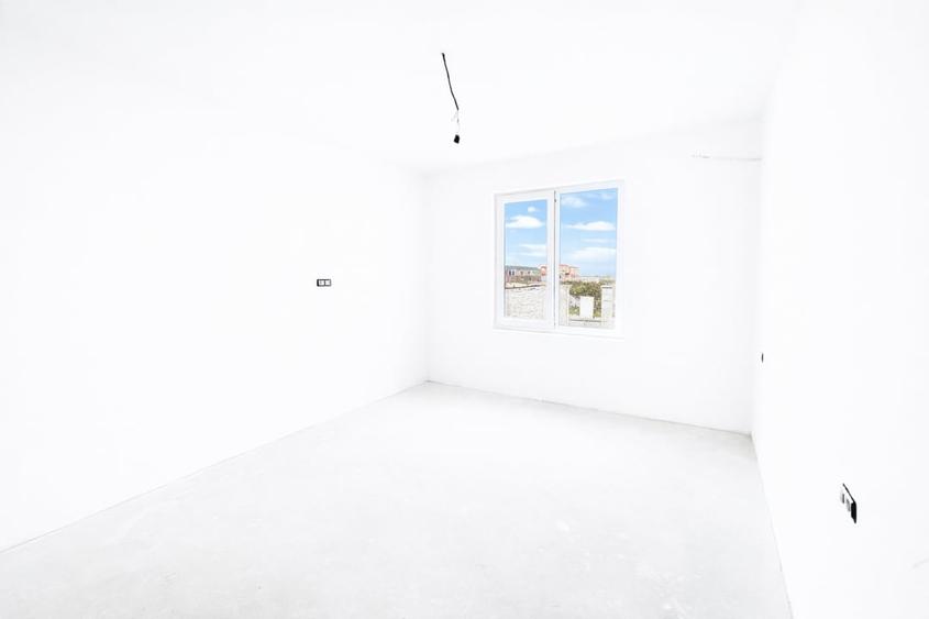 Duplex cu 3 camere cu Teren 311 Mp în Moșnița Nouă