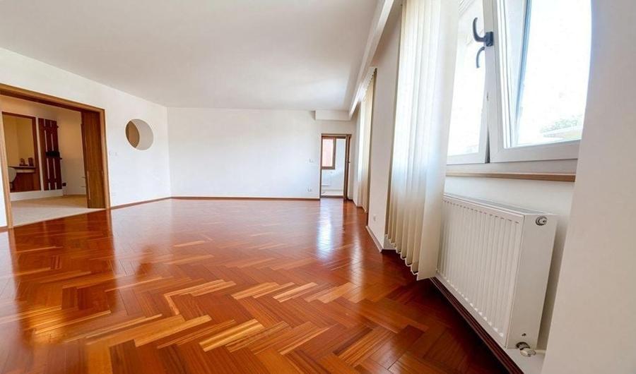 3 camere | Duplex etajele 1+2 | 126 mp utili(175 mp construiți) |Garaj - 3