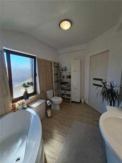 Duplex cu 4 camere cu Canalizare în Chișoda