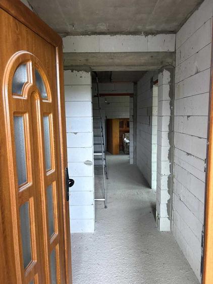 Casă cu 3 camere în Poiana