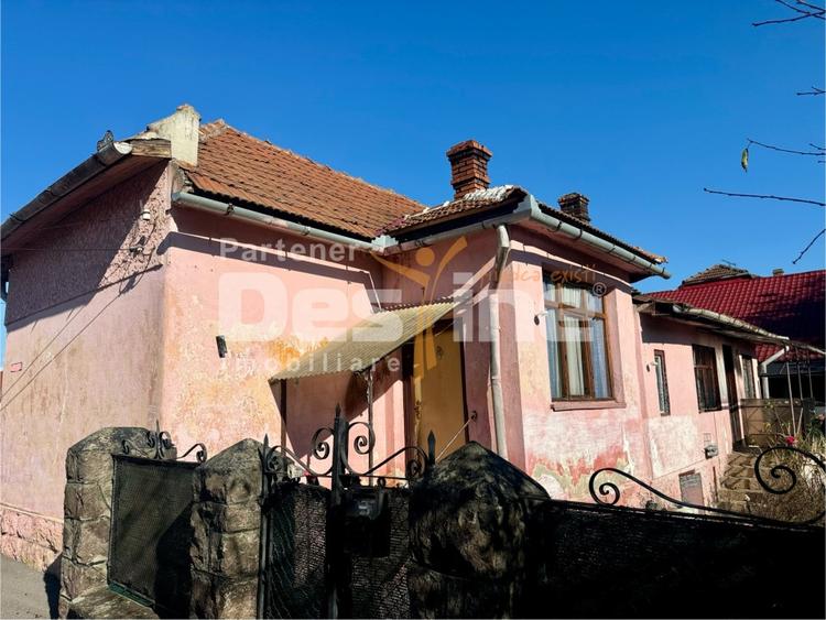 Casă individuală cu 3 camere cu Canalizare în Simeria