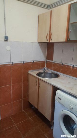 Garsonieră decomandată în Central