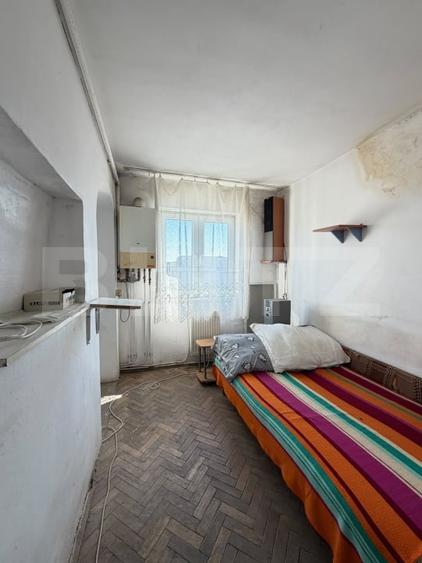 Apartament cu 3 camere, 38 mp, zona Micro III - 3