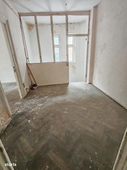 Casă cu 3 camere în Cișmigiu