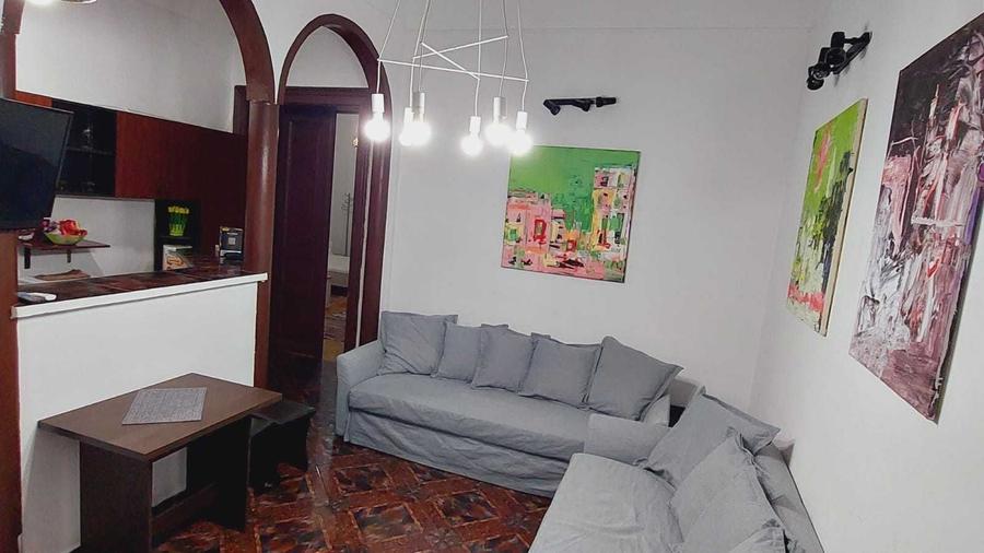 Apartament cu 2 camere semidecomandat în P-ța Unirii