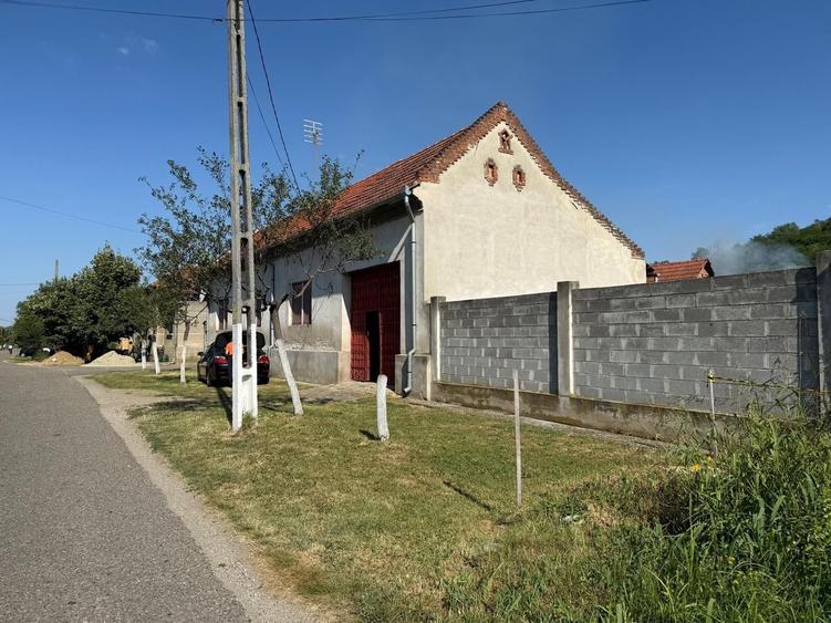 Casă cu 3 camere în Central