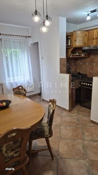 Apartament cu 3 camere decomandat în Tudor