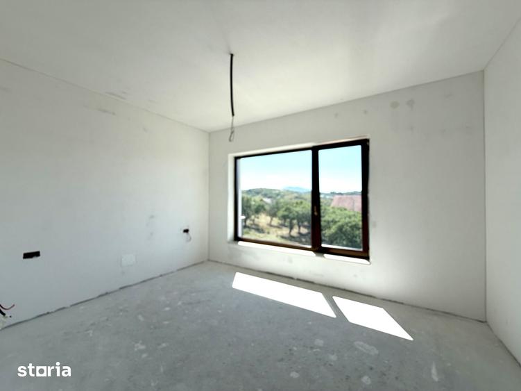 Casă cu 3 camere cu Teren 640 Mp în Central