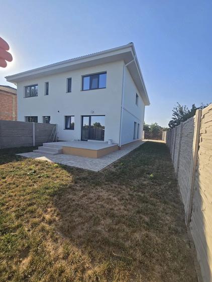 Duplex de Inchiriat 4 camere 2 bai 700 langa Carrefour - 2