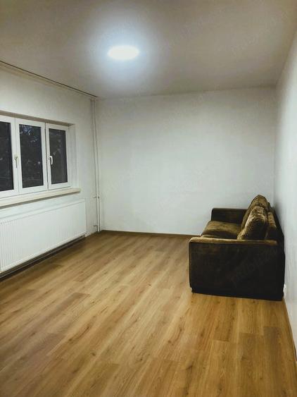 Apartament cu 2 camere decomandat în Lipovei